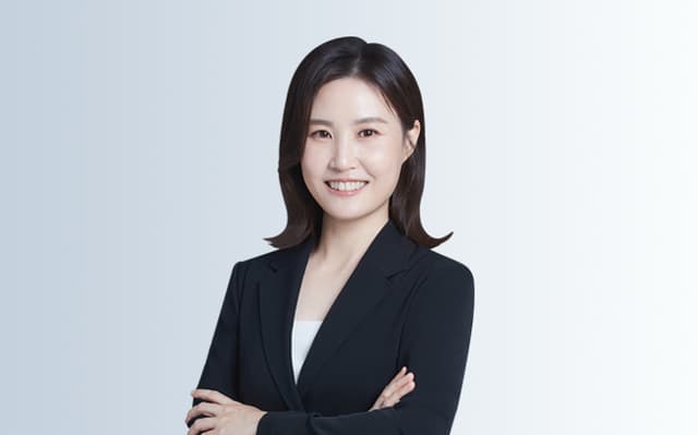 강제추행 처벌, 직접적 접촉 없어도 성립될까? 달라진 판단 기준 확인해야